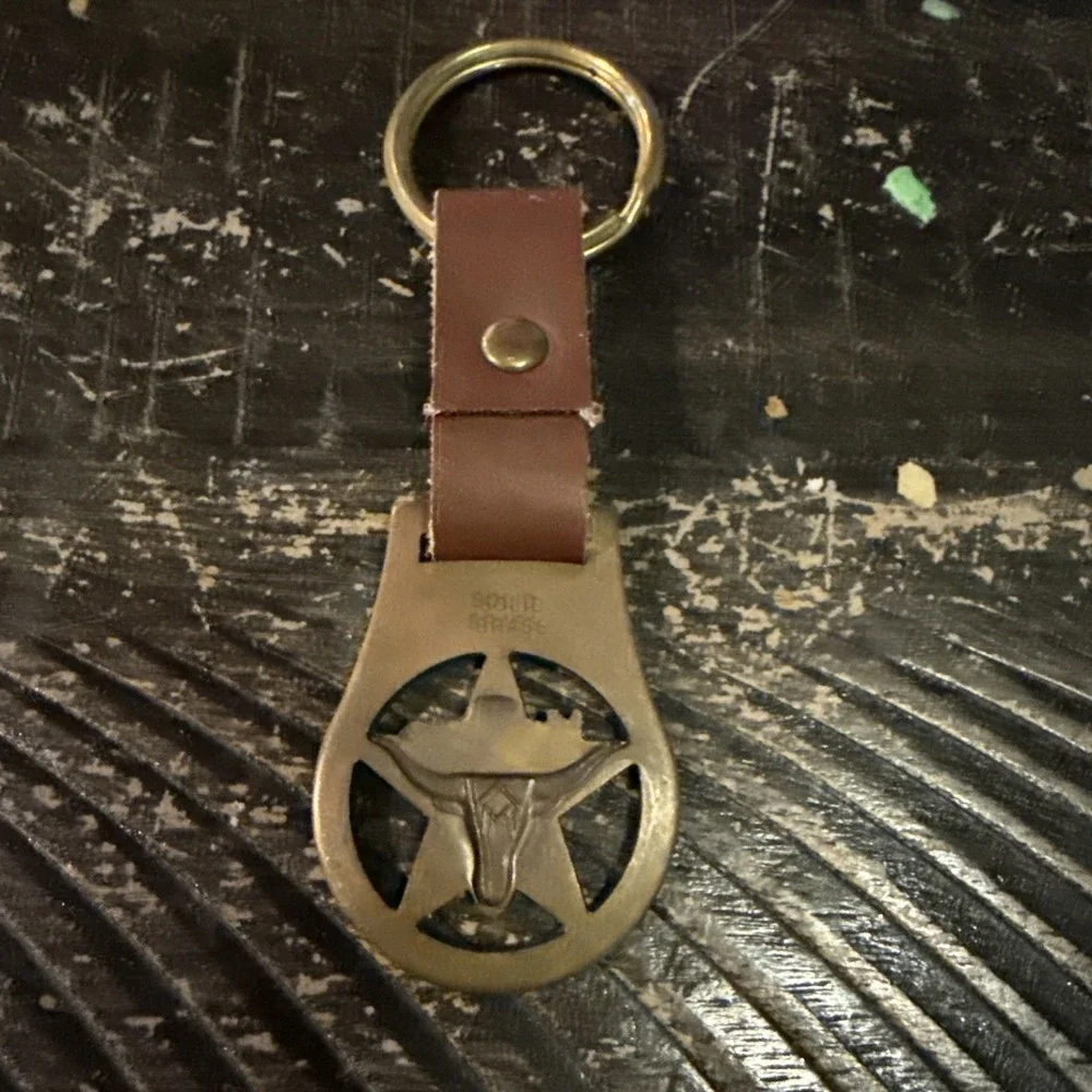Vintage Marlboro Longhorn Steer Logo Leather, Solid Brass Charm Keychain!